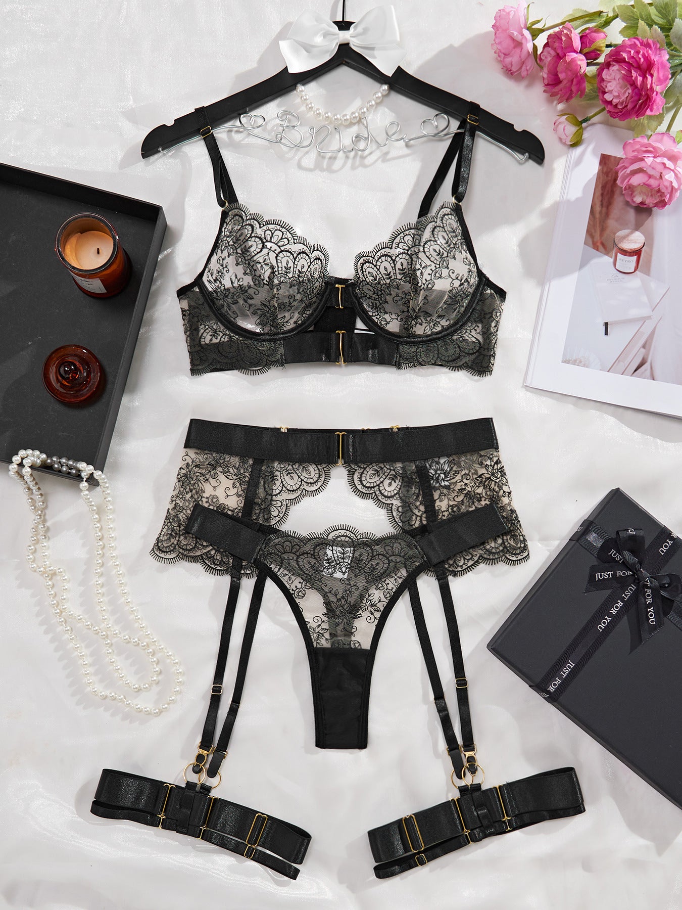 Ensemble Aphrodite